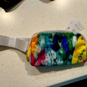 Lululemon belt bag - NEW!